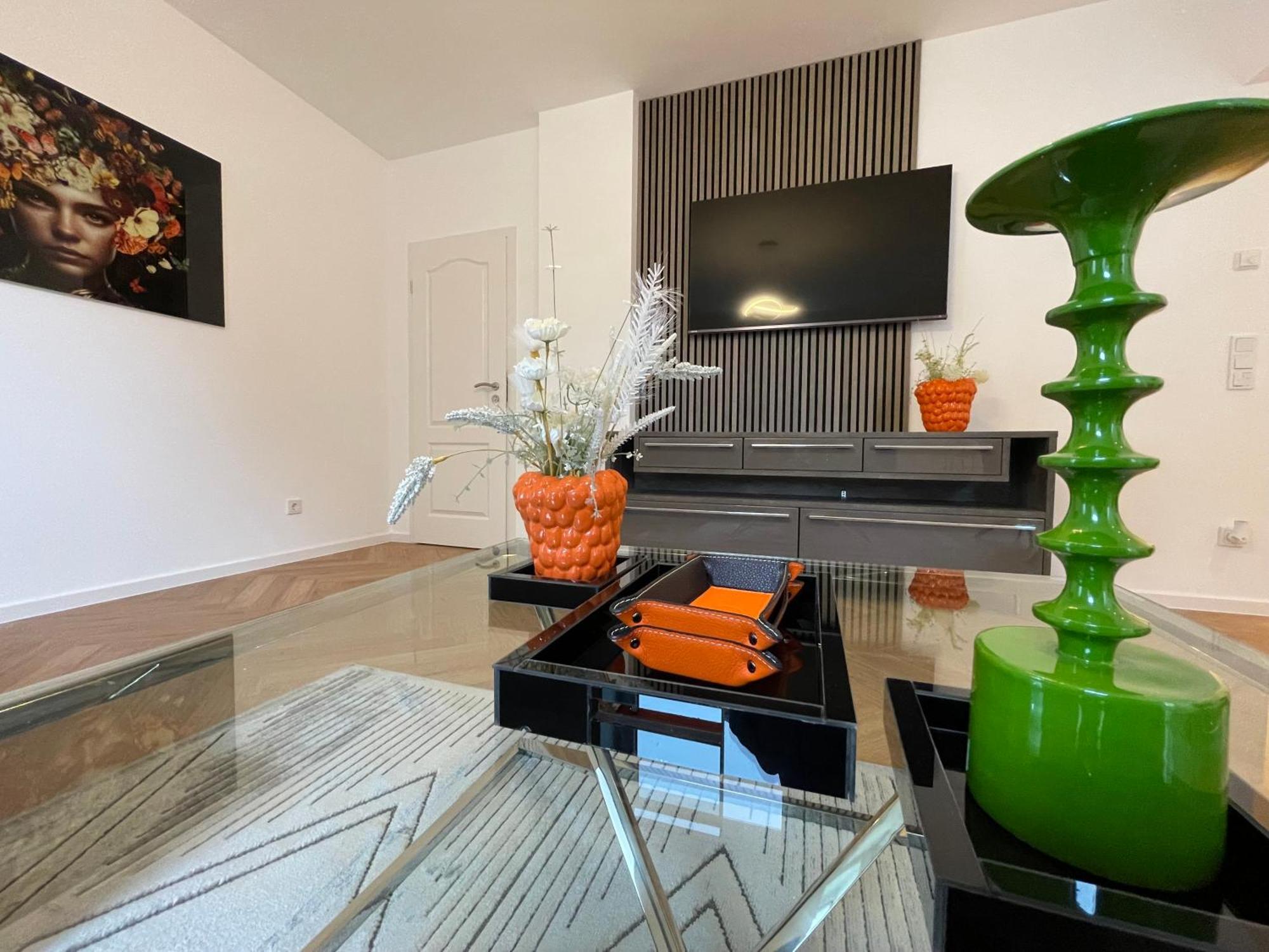 Luxurioese Ferienwohnung Mit Wellness Oase 萨尔堡 外观 照片