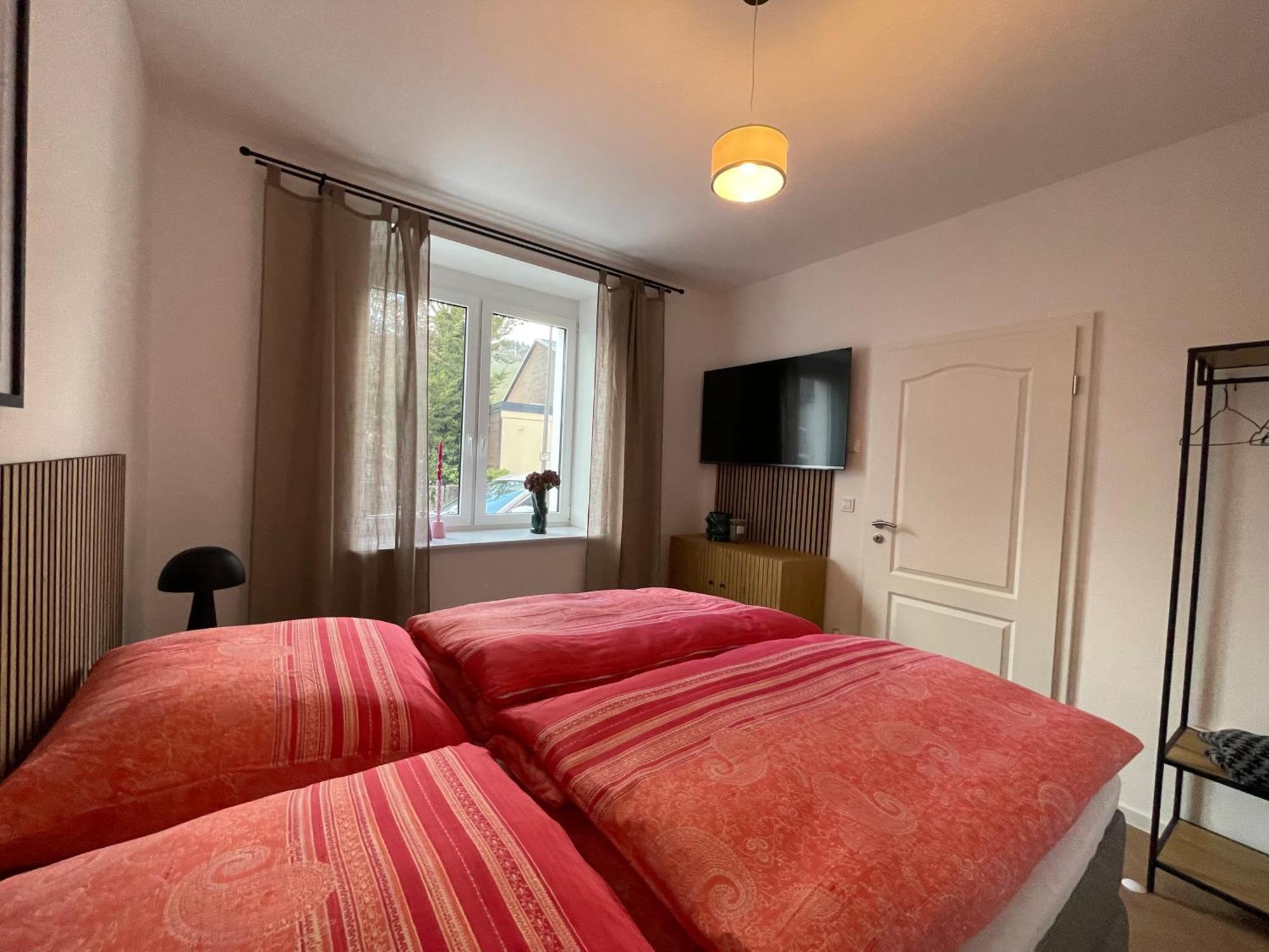 Luxurioese Ferienwohnung Mit Wellness Oase 萨尔堡 外观 照片