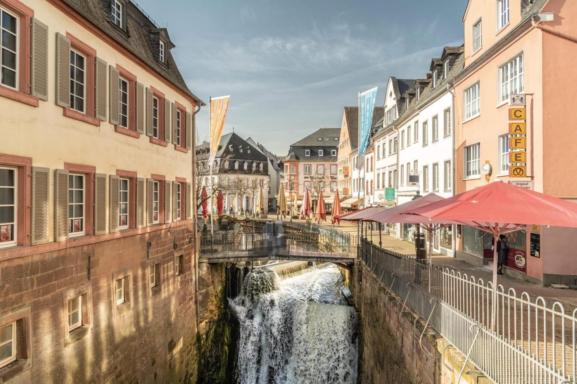 Luxurioese Ferienwohnung Mit Wellness Oase 萨尔堡 外观 照片
